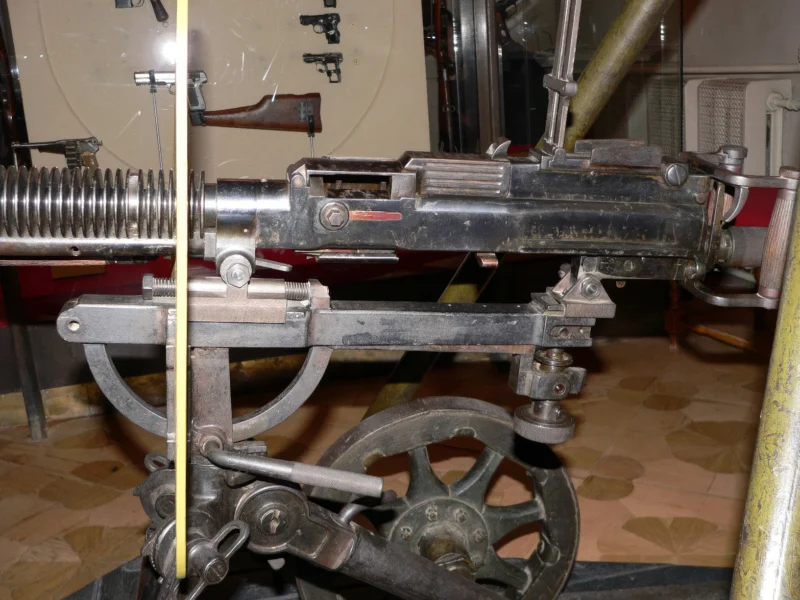 DS-39 machine gun