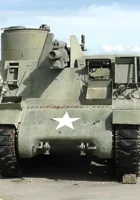 M7B2 Свещеник