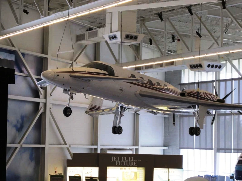 Beechcraft Starship 2000A