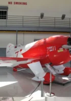 Gee Bee R-2