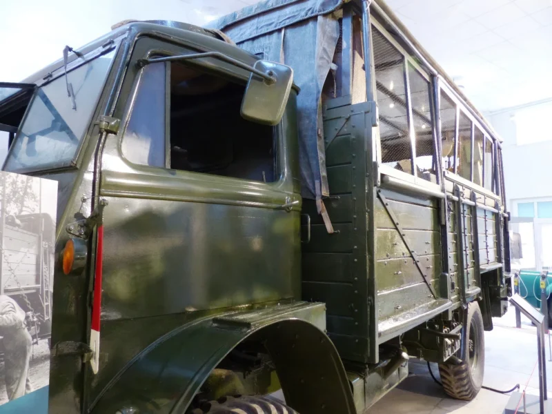 Bedford QL TYPE M 02