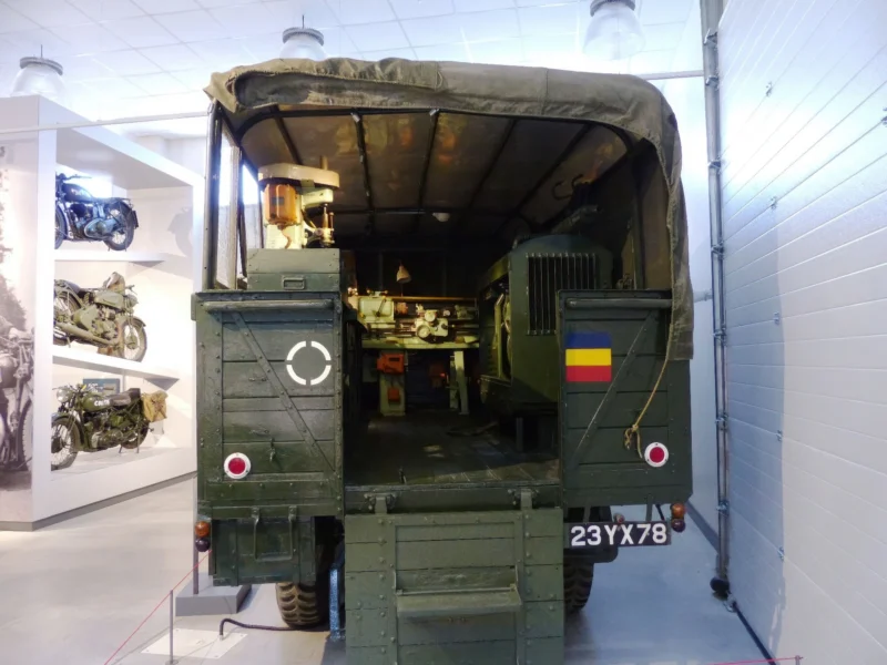 Bedford QL TYPE M 06