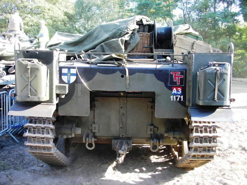 Self-propelled 25pdr Sexton 06