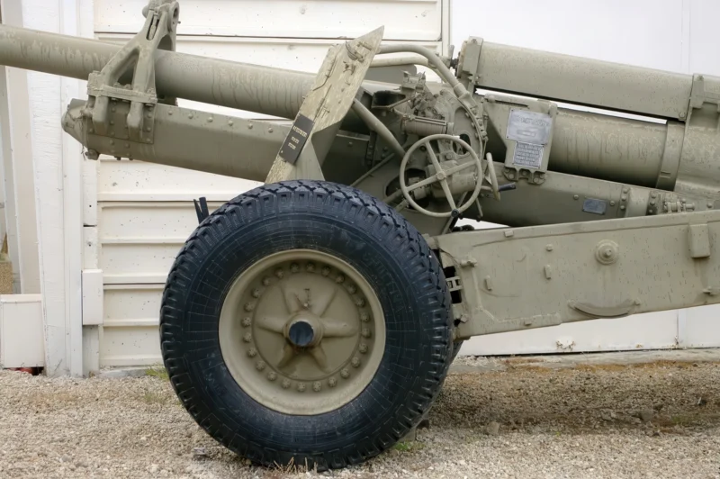 130mm M46 002