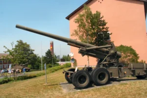 US 155mm Long Tom - Bilder og Video