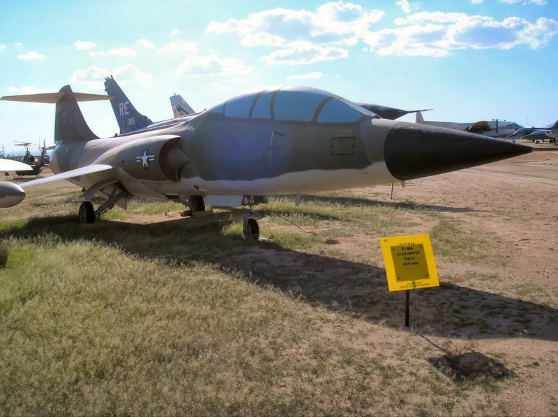 Истребитель F-104D