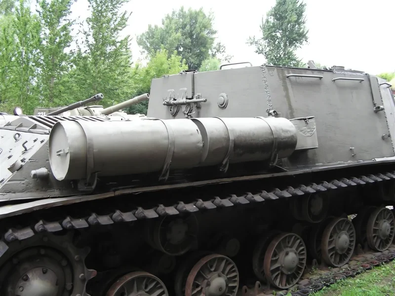 ISU-122 03