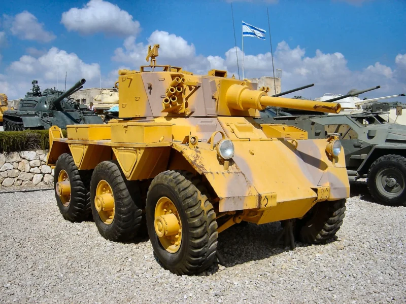 Saladin Armored Ca 01