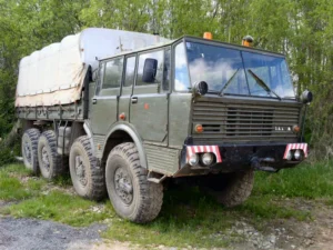 Tatra 813 Kolos - Photos & Vidéo