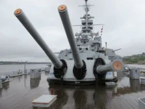 USS Massachusetts BB-59 - fotod ja video