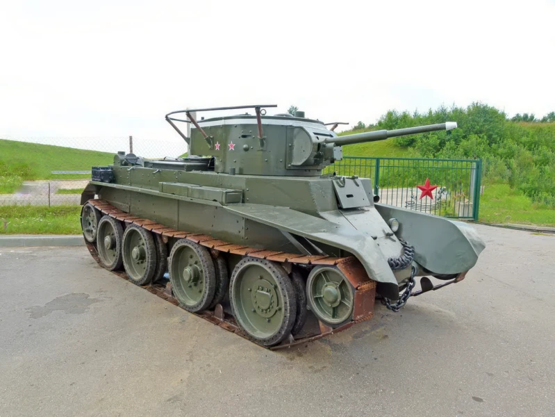 БТ-7