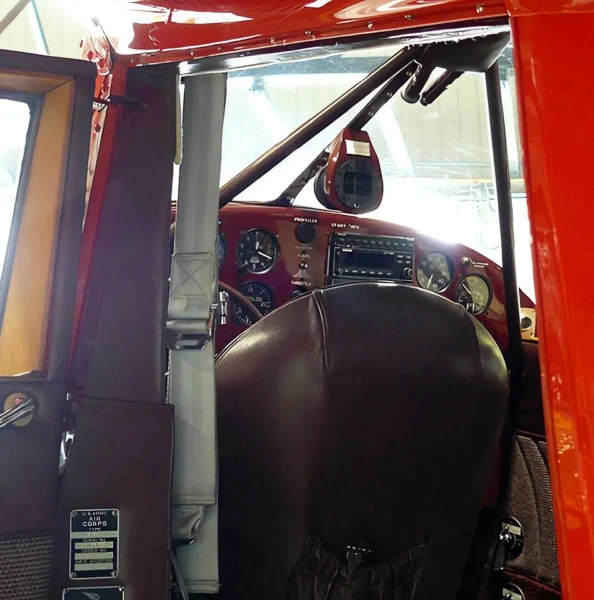 Beechcraft Staggerwing D-17 9