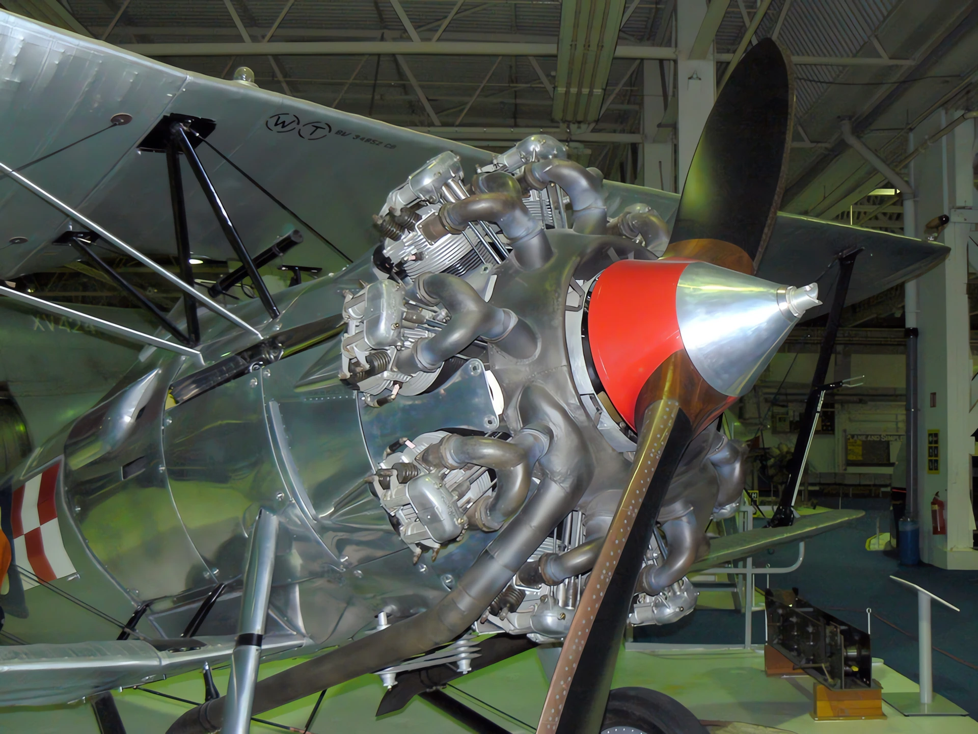 ブリストル ブルドッグ - 写真&ビデオ - NET-MAQUETTES