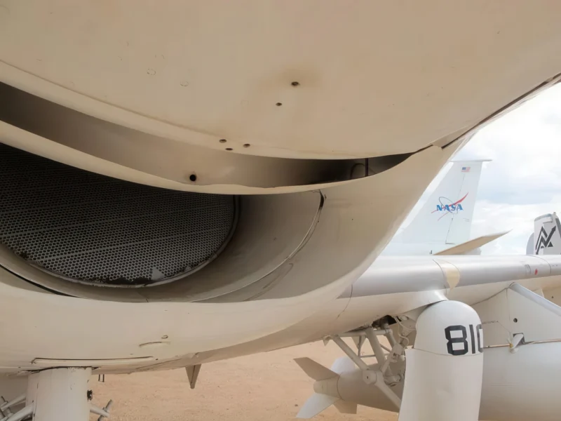 Douglas EA-1F Skyraider 007