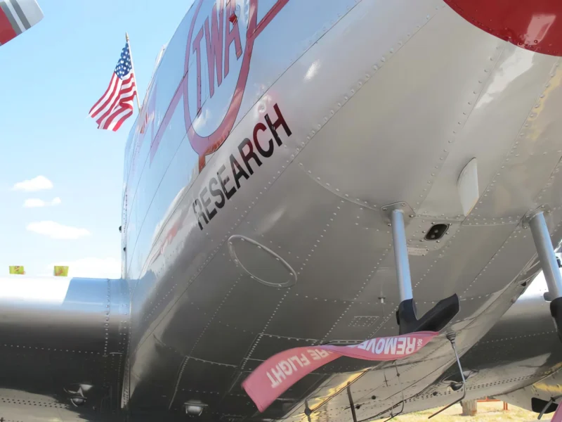 Lockheed Electra 12A 06