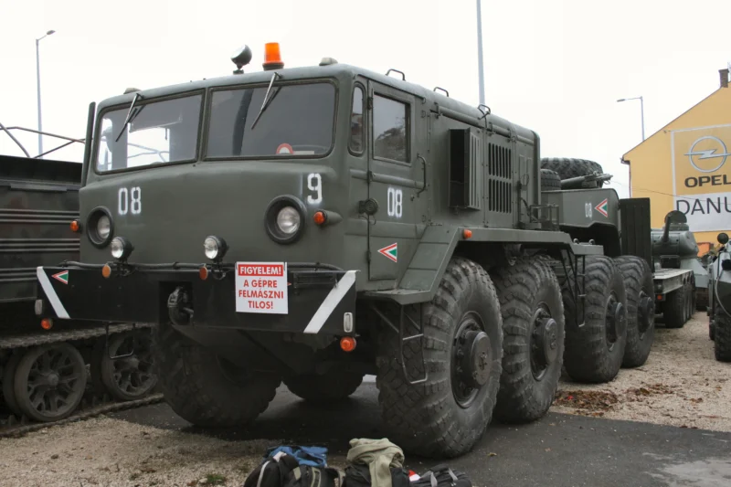 MAZ-537 Heavy Prime Mover 1