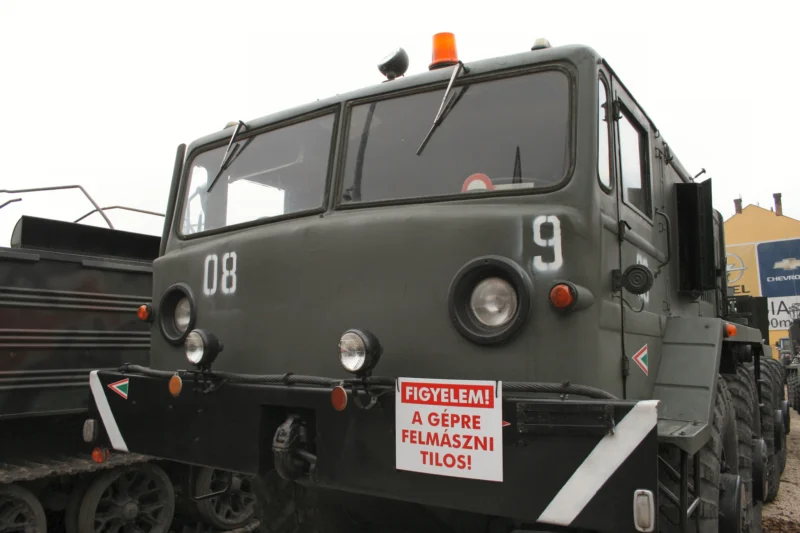 MAZ-537 Heavy Prime Mover 2