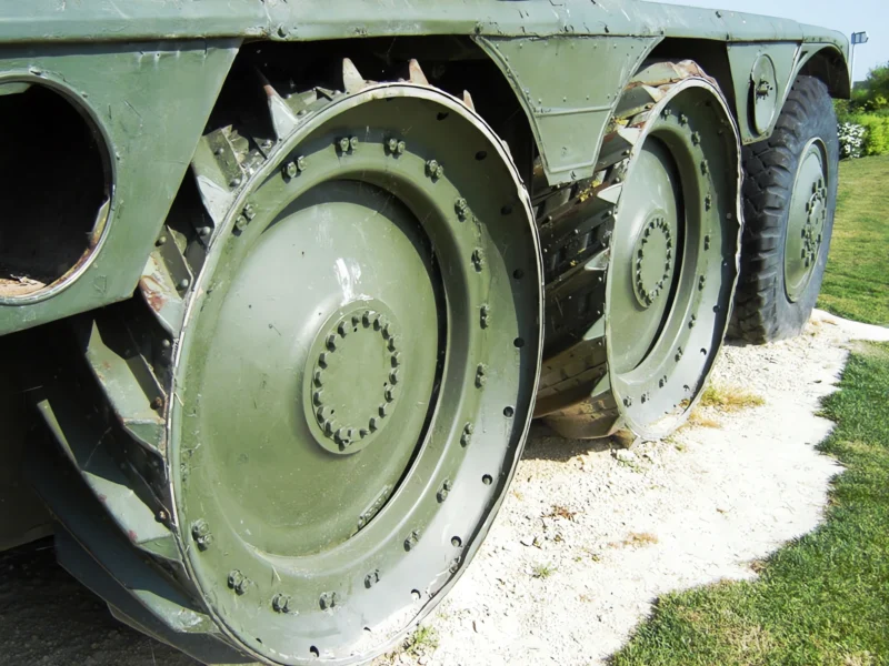 Panhard EBR FL-11 01