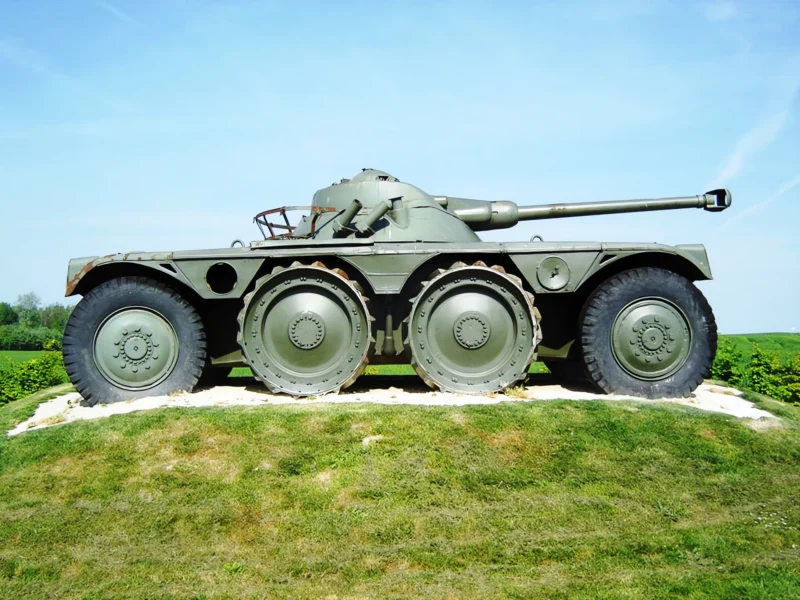 Panhard EBR FL-11 03