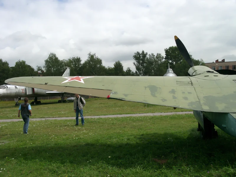 Petlyakov Pe-2 2
