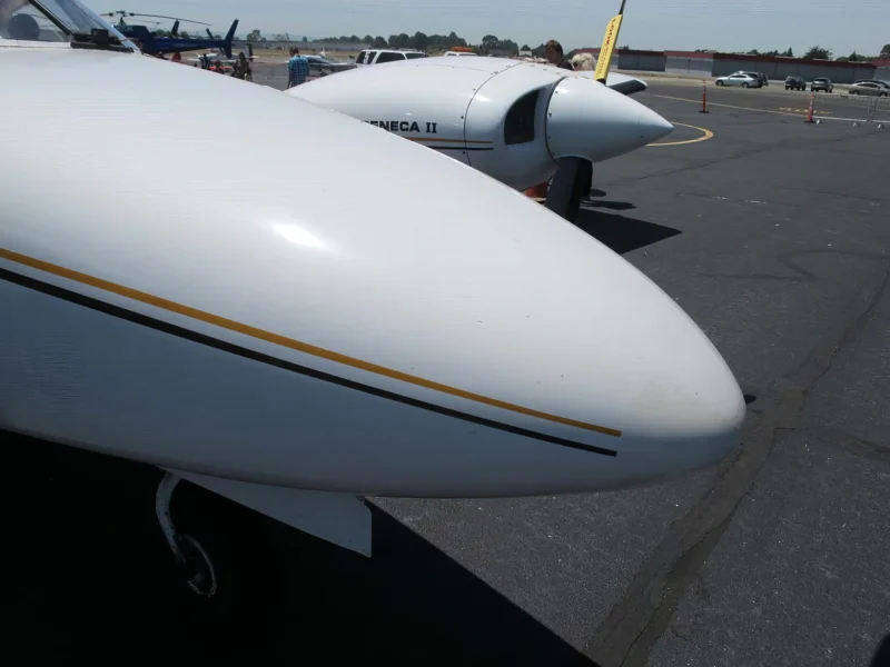 Piper PA-34-200T Seneca II 02