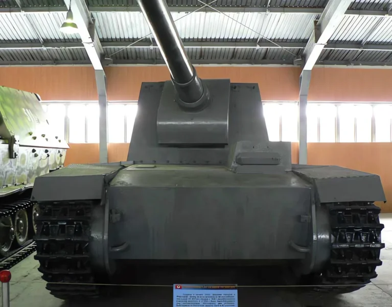 Sturer Emil 12.8cm Kanone L61 1