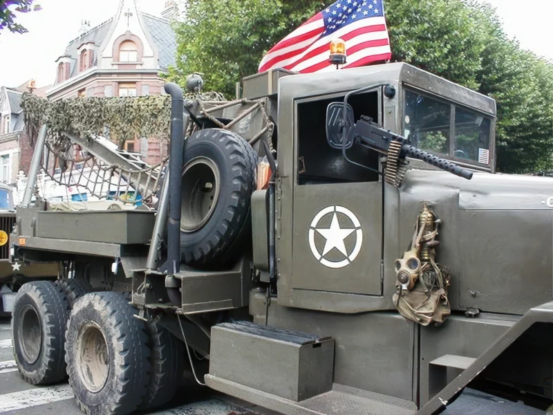 Ward LaFrance M1A1 05