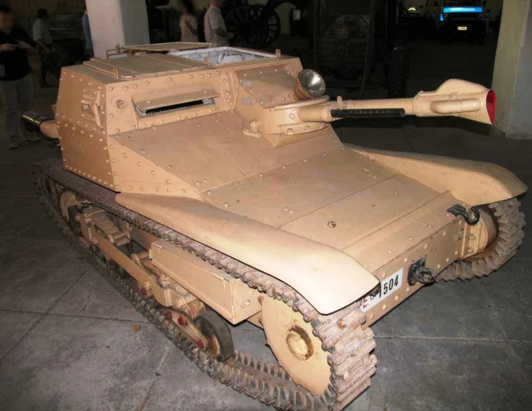 CV35 Lanciafiamme 01