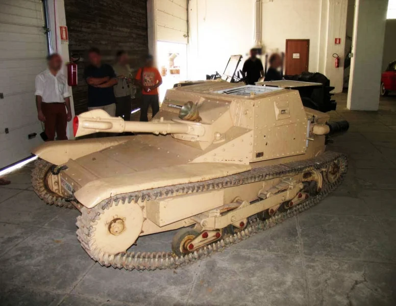 CV35 Lanciafiamme 02