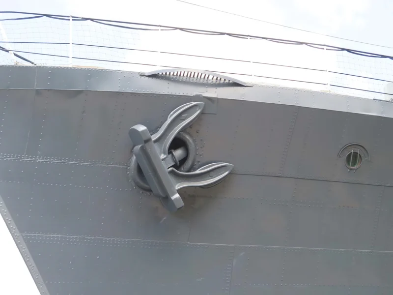 Destroyer HMCS Haida 05