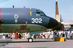 Lockheed P-3 Orion - Photos & Video
