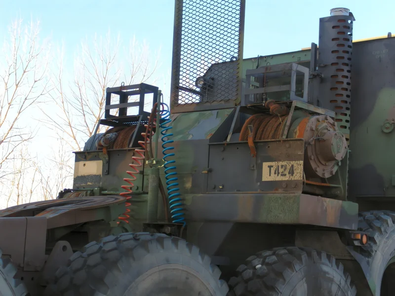 M1070 Heavy Equipment Transport 02