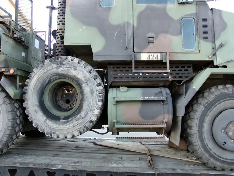 M1070 Heavy Equipment Transport 07