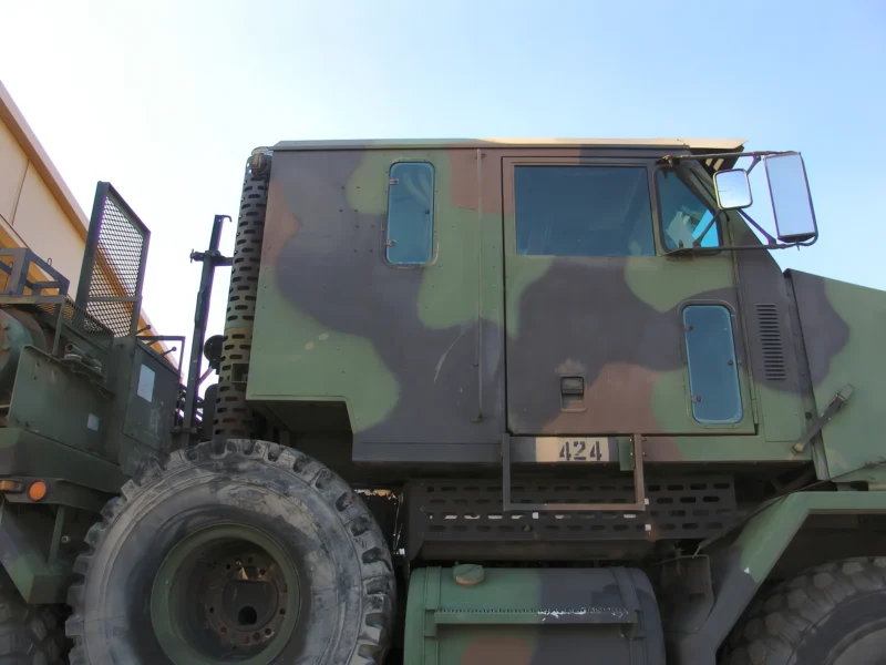 M1070 Heavy Equipment Transport 08