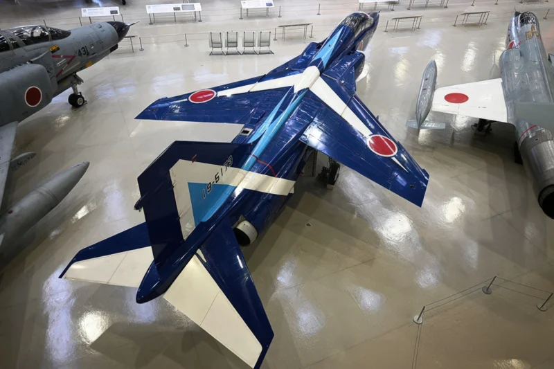 Mitsubishi T-2 02