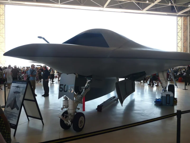 Northrop Grumman X-47B 01