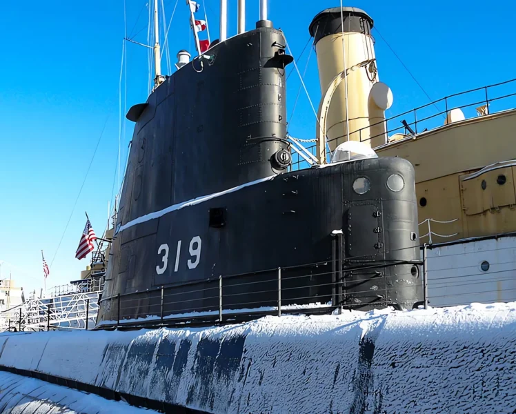 USS Becuna SS-319 05