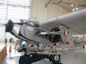 Ford AT-5 Tri-motor - Fotografie & Video