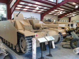 StuG III Ausf. G - Fotografije & Video