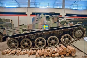 Stridsvagn m-38 - Photos & Video