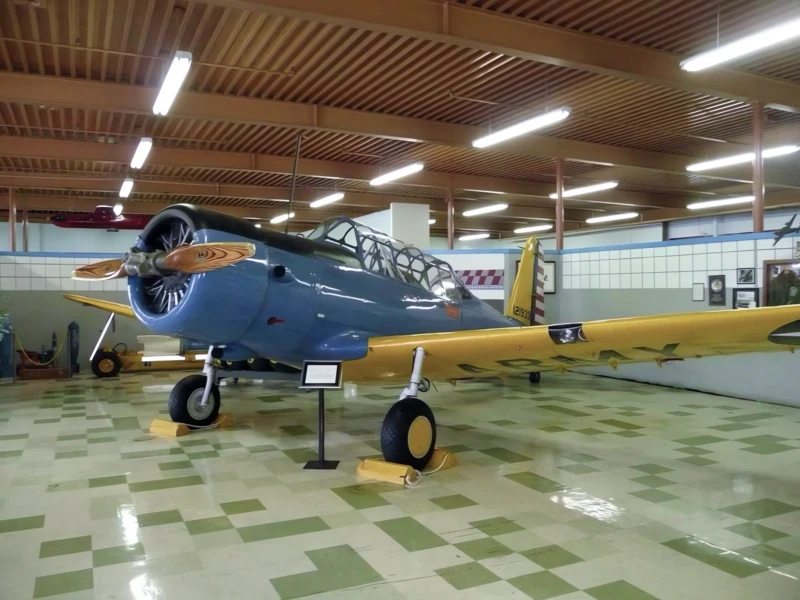 Vultee BT-13 Vaillant