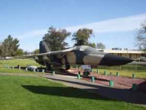 General Dynamics FB-111A Aardvark - Billeder & Video