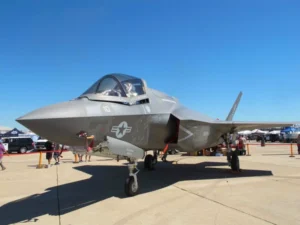 Lockheed F-35 Lightning II - Photos & Video