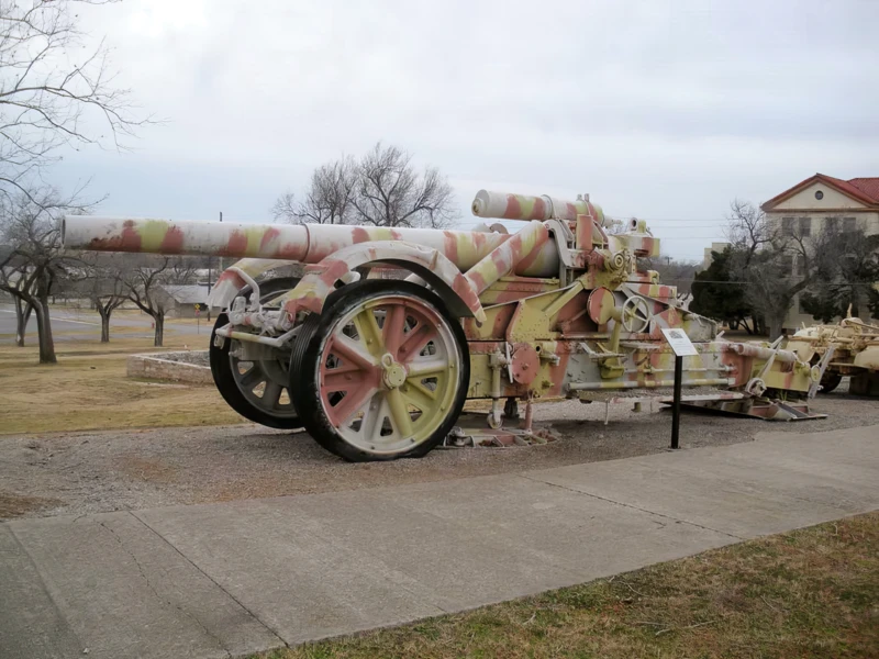 21cm Morser 18 Howitzer