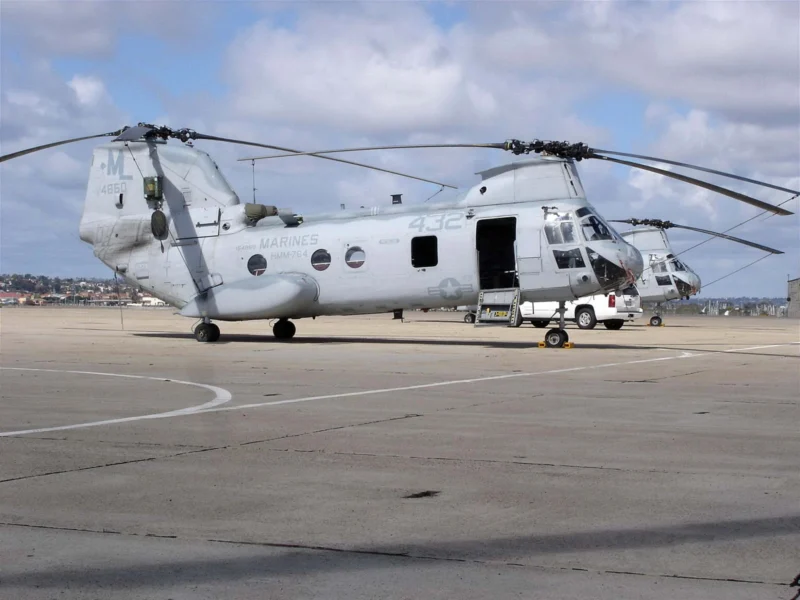 CH-46E 2