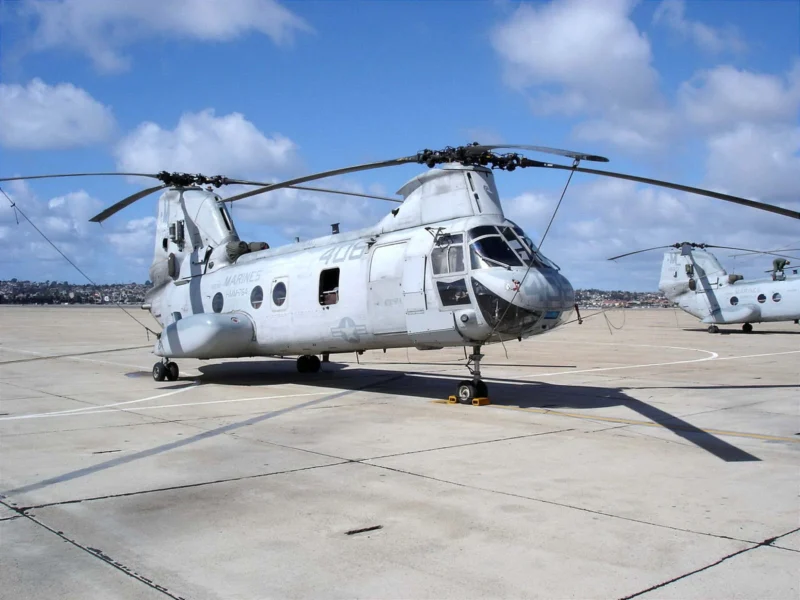 CH-46E 5