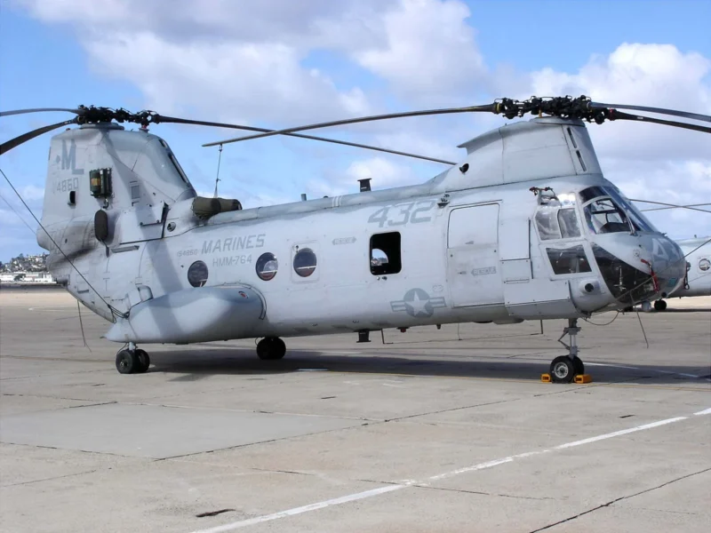 CH-46E 6