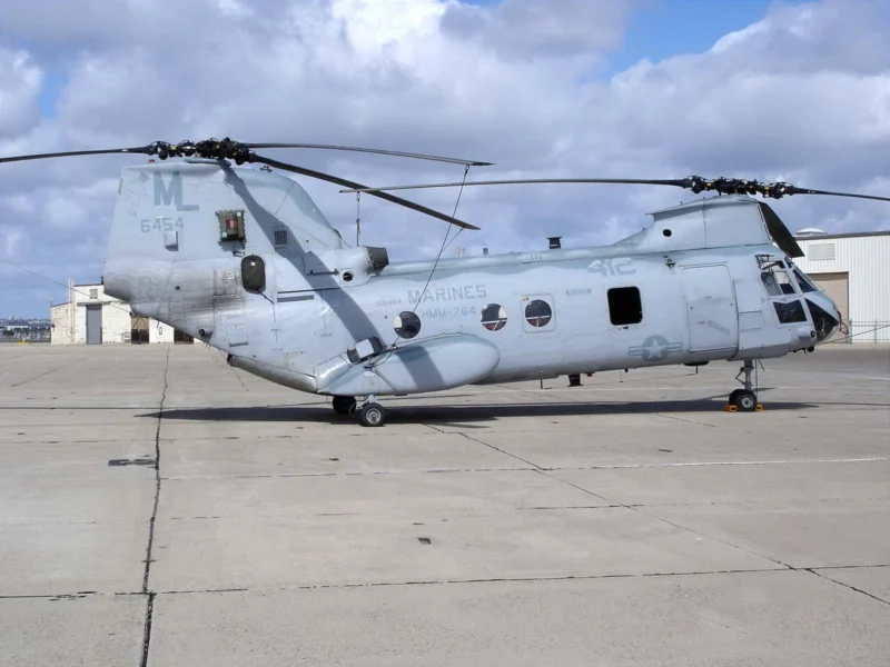 CH-46E 9