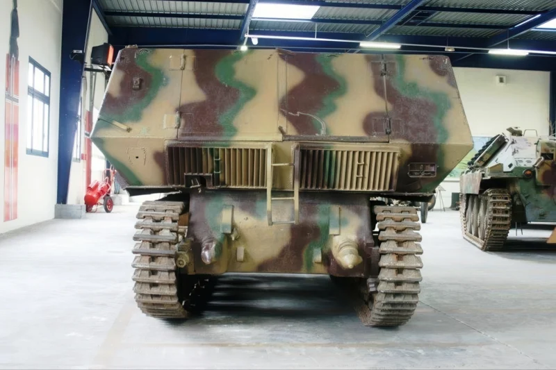 10.5cm LEFH18(Sf) auf Geschutzwagen 39H 03