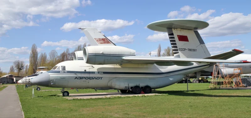 Antonov An-71 Madcap AWAC 01